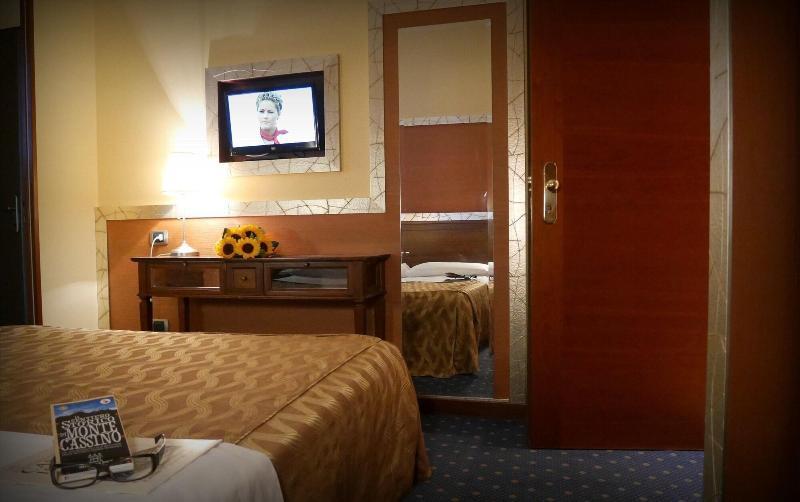Hotel La Pace - Experience Cassino Esterno foto