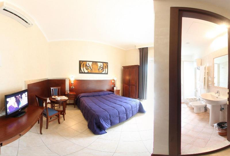 Hotel La Pace - Experience Cassino Esterno foto