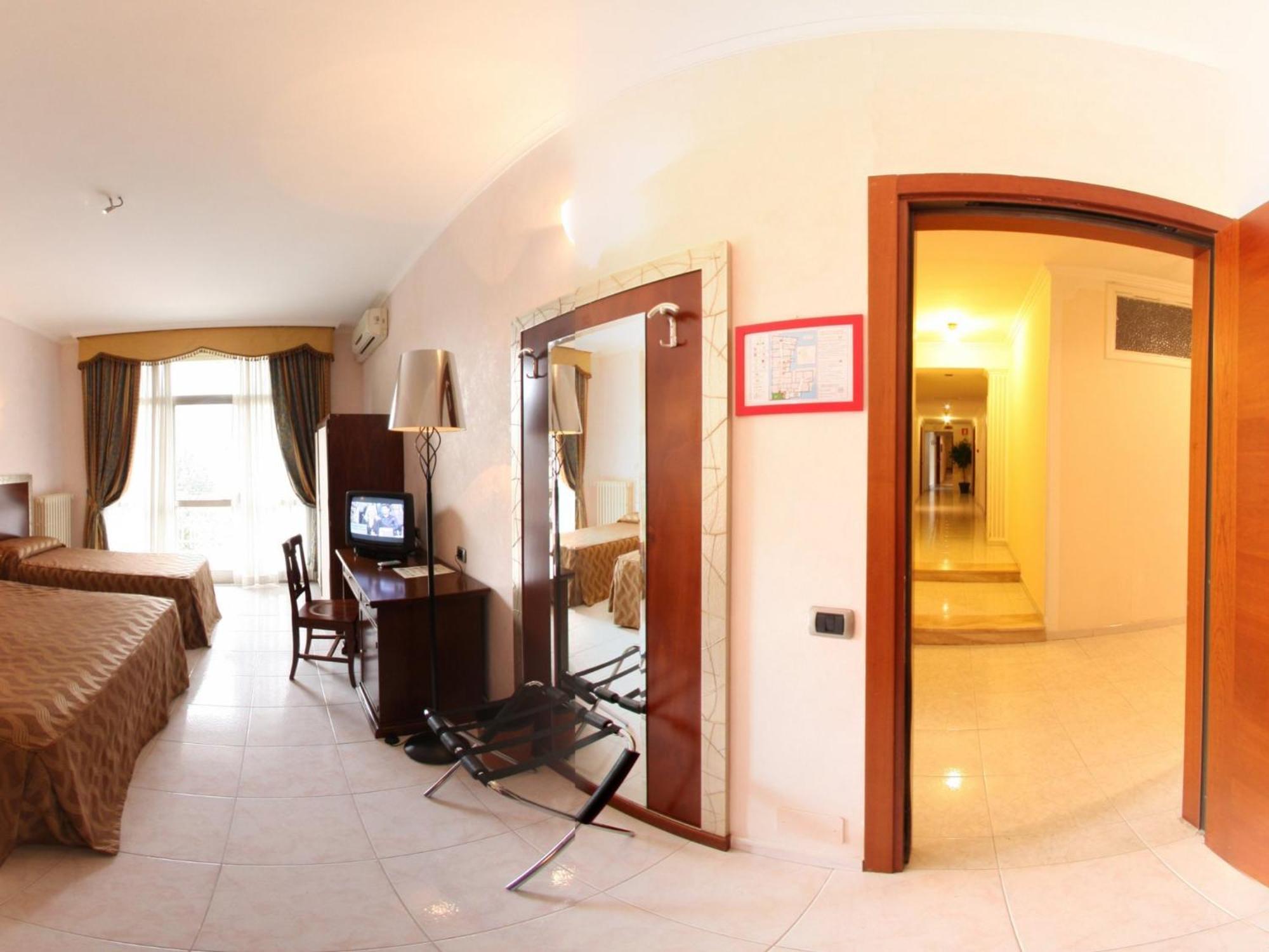 Hotel La Pace - Experience Cassino Esterno foto