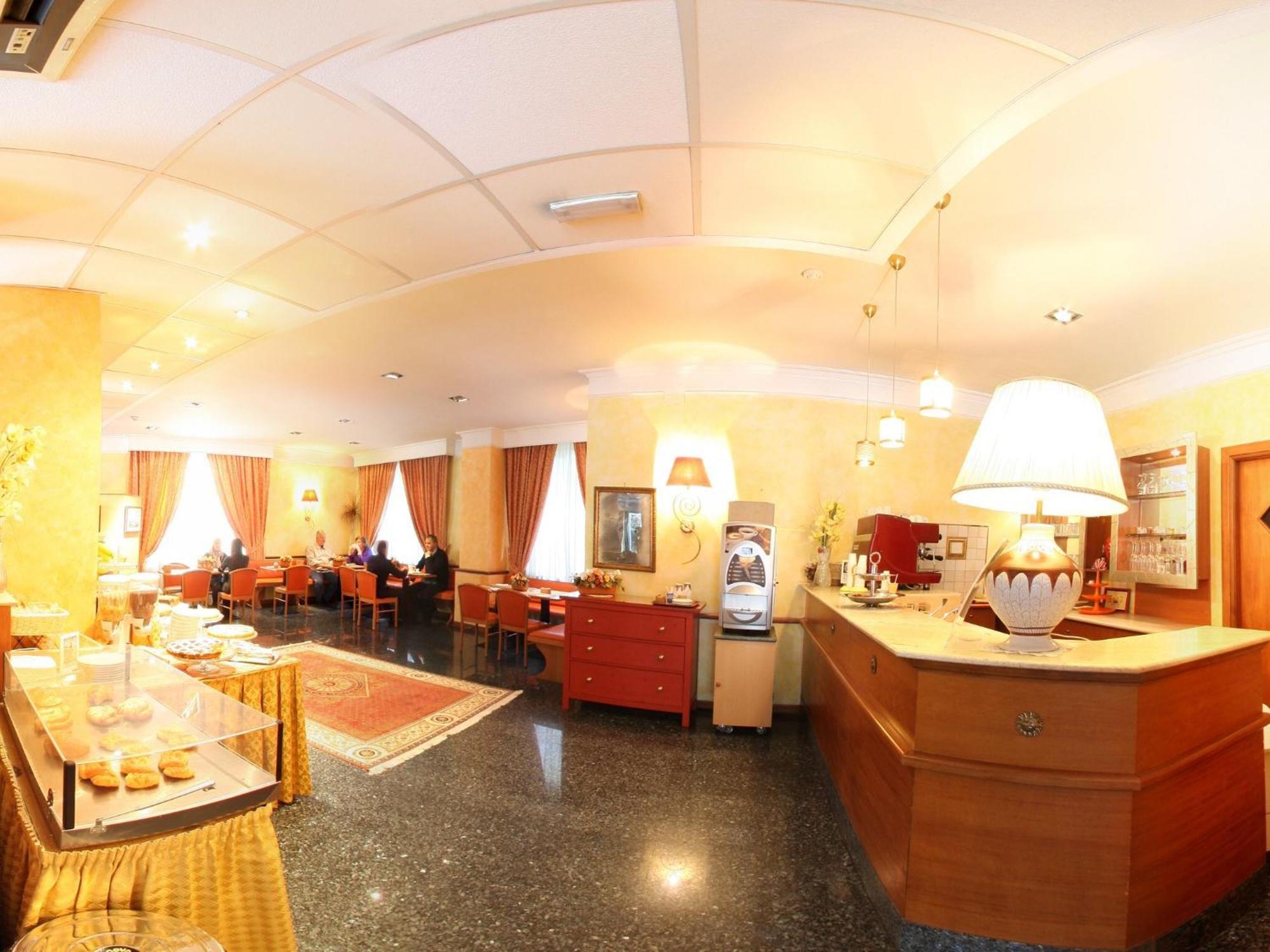 Hotel La Pace - Experience Cassino Esterno foto