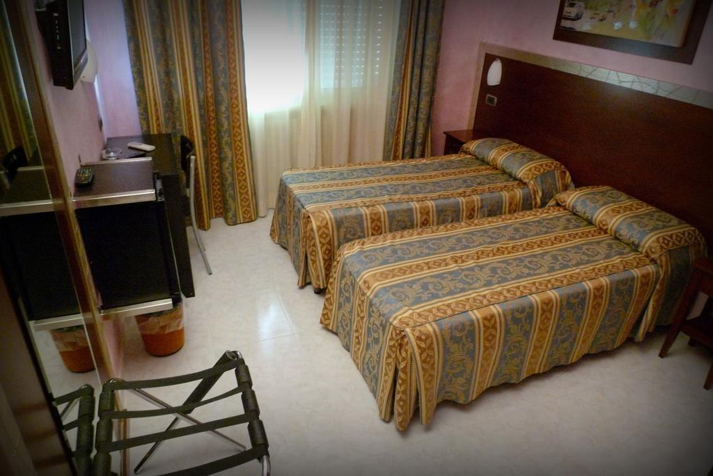 Hotel La Pace - Experience Cassino Esterno foto